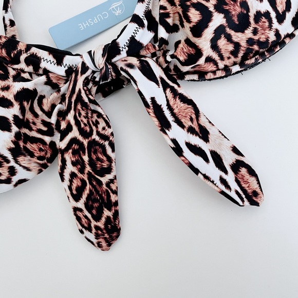 CUPSHE Lara Leopard Bandeau Bikini Top - Picture 3 of 7